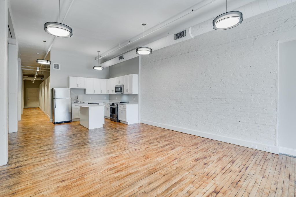 Photo of 340 N Sibley St #218, Saint Paul, MN 55101 (MLS # 7007184)