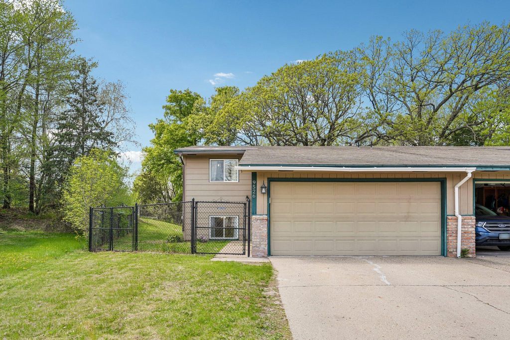 Photo of 9526 Grey Widgeon Place, Eden Prairie, MN 55347 (MLS # 7009106)