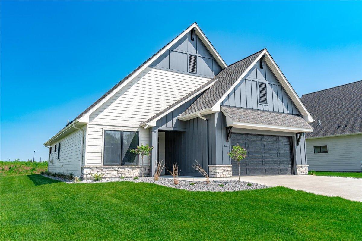 2341 Sharon Lane