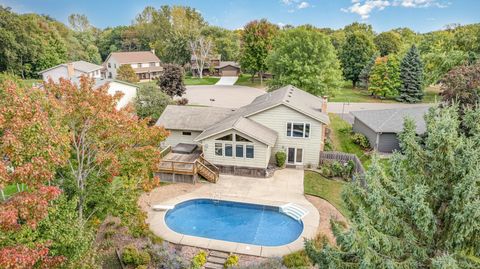 13055 Florida Court Apple Valley MN 55124