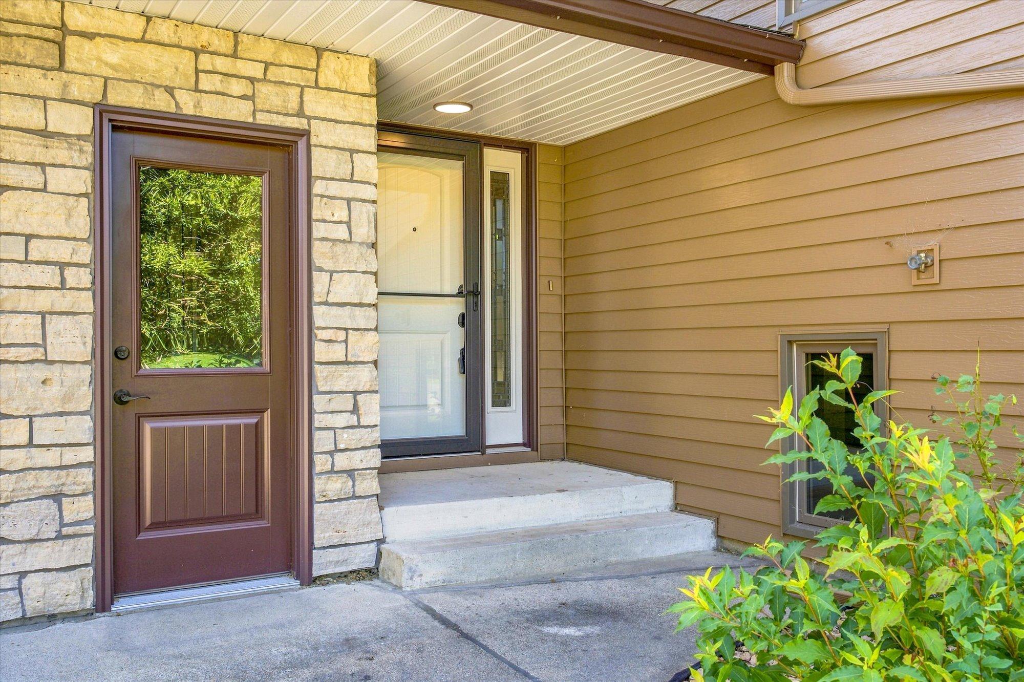 1718 Hazelwood Circle