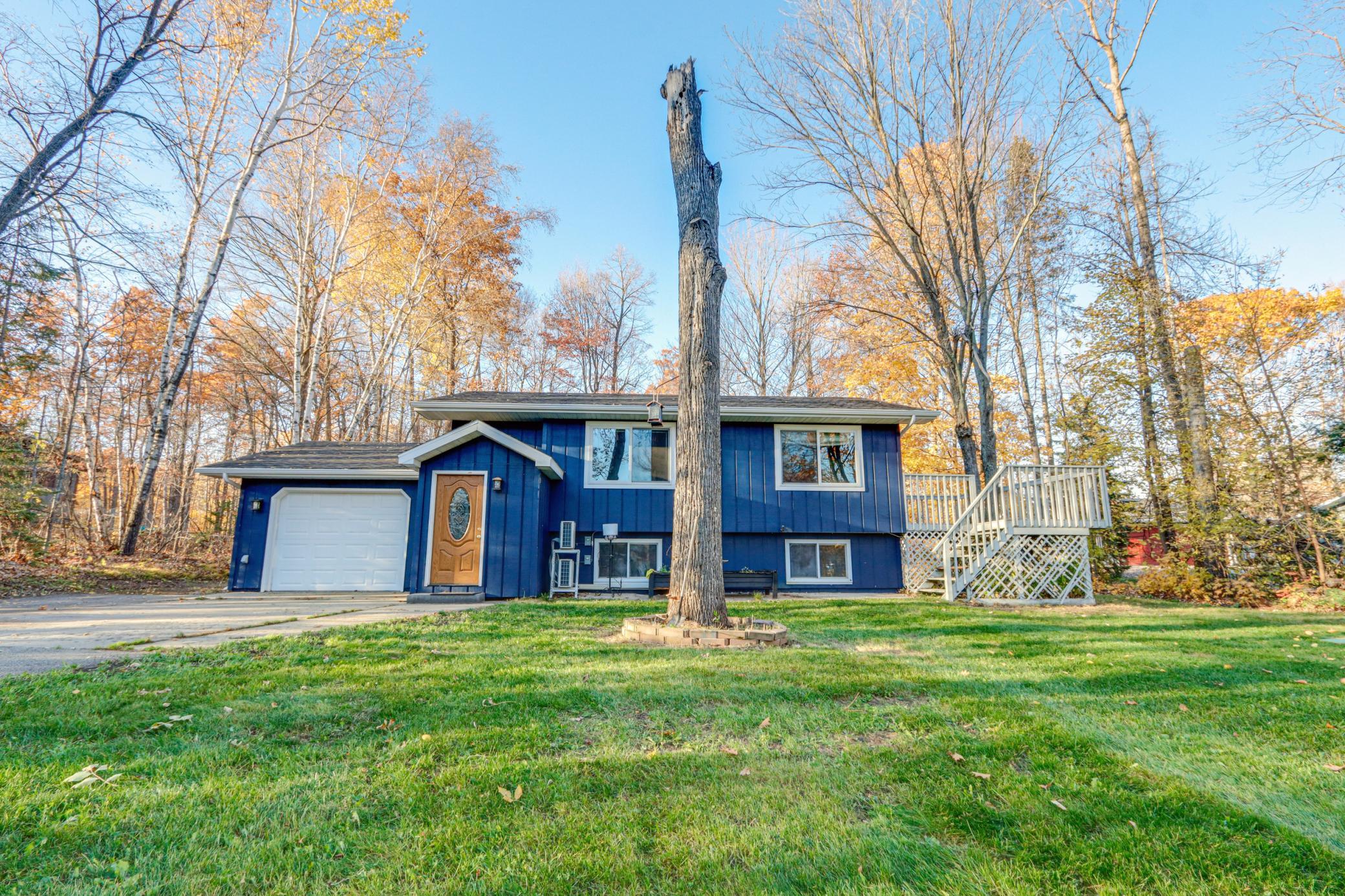 33438 Chippewa Dr