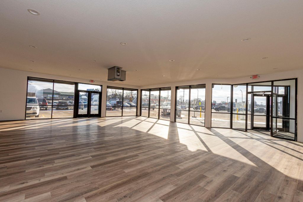 Photo of 211 Nokomis Street, Alexandria, MN 56308 (MLS # 7026595)