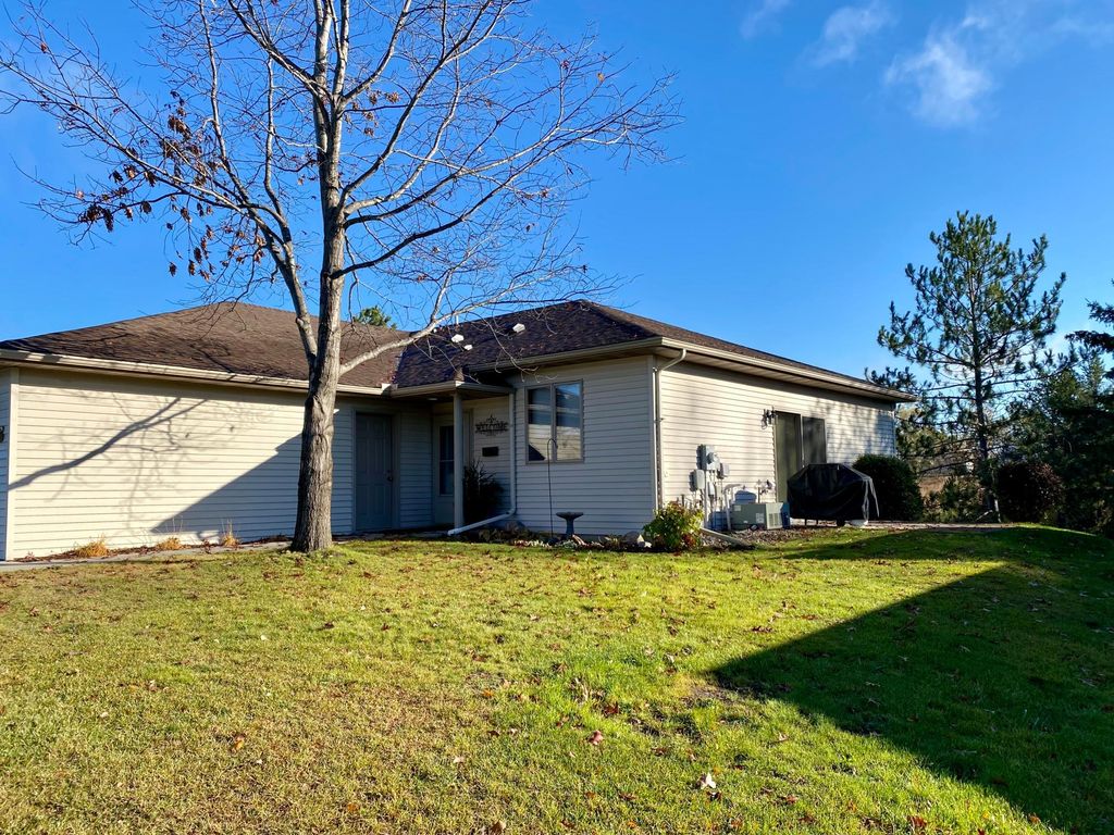 Photo of 408 Rako Street SW, Bemidji, MN 56601 (MLS # 7037440)