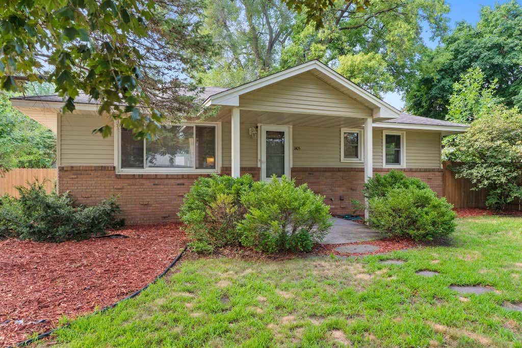 Photo of 1405 16th Street NW, New Brighton, MN 55112 (MLS # 7105356)