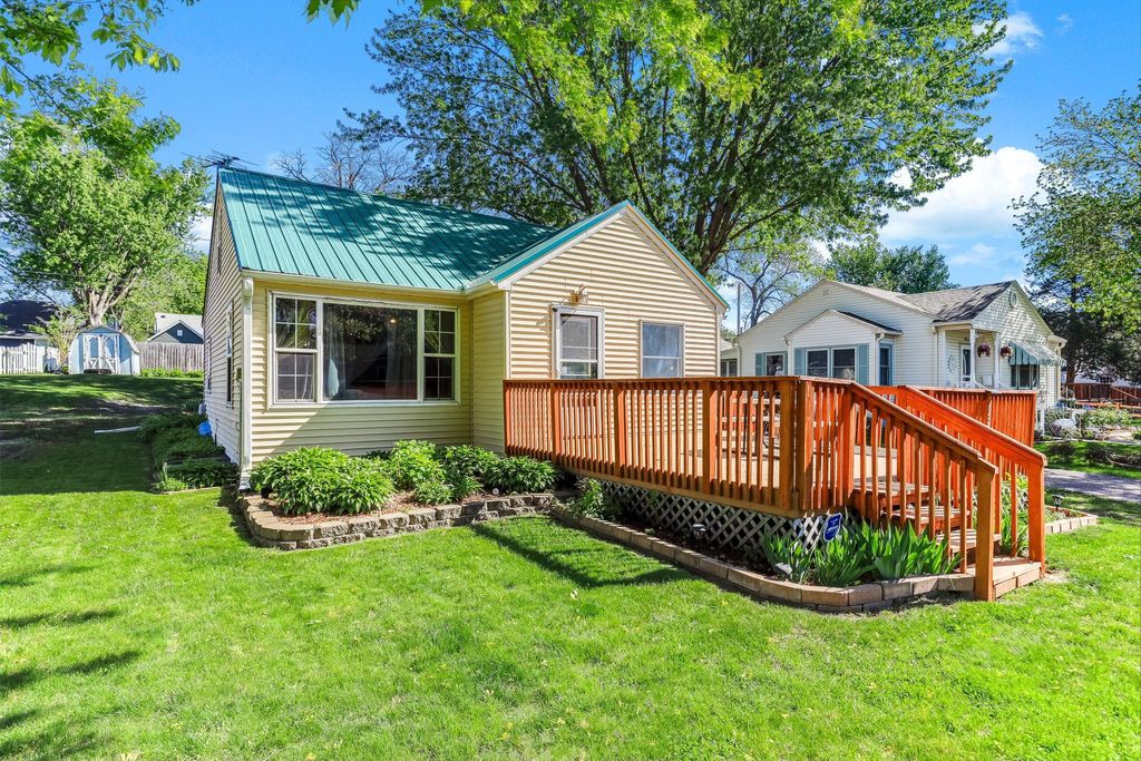 Photo of 632 7th Street W, Hastings, MN 55033 (MLS # 7064507)