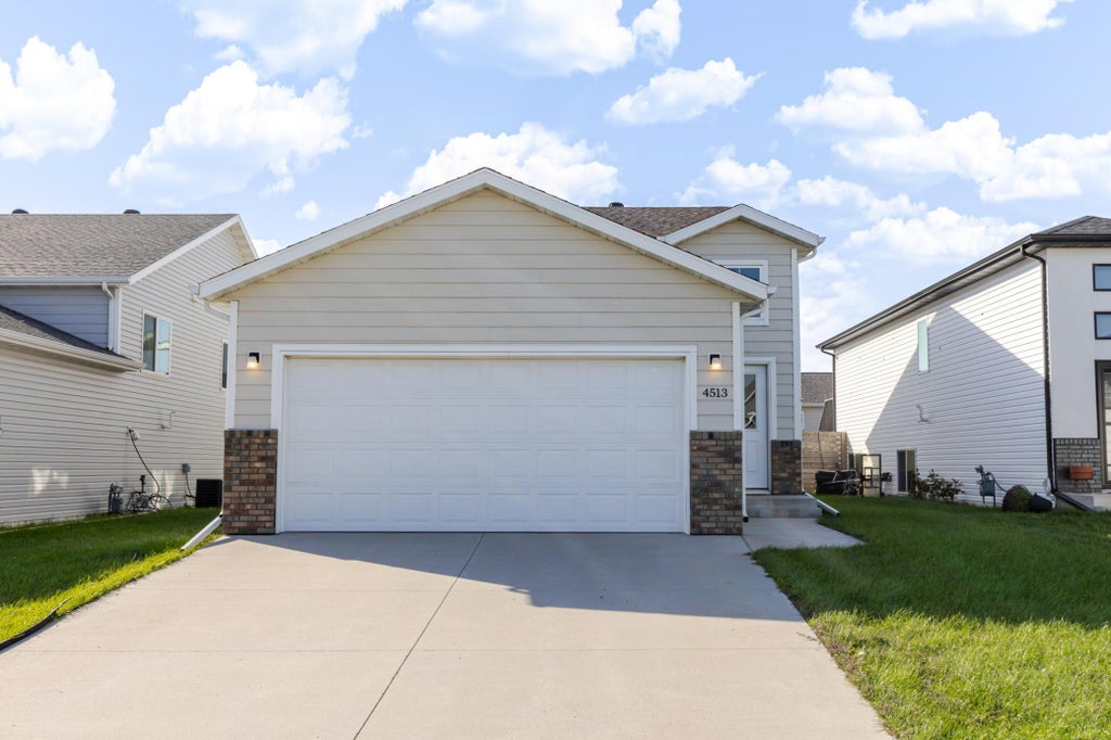 Photo of 4513 17th Street S, Moorhead, MN 56560 (MLS # 7155620)