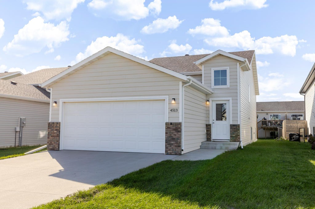 Photo of 4513 17th Street S, Moorhead, MN 56560 (MLS # 7155620)