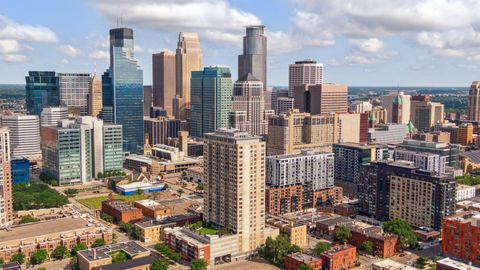 929 Portland Avenue 902 Minneapolis MN 55404