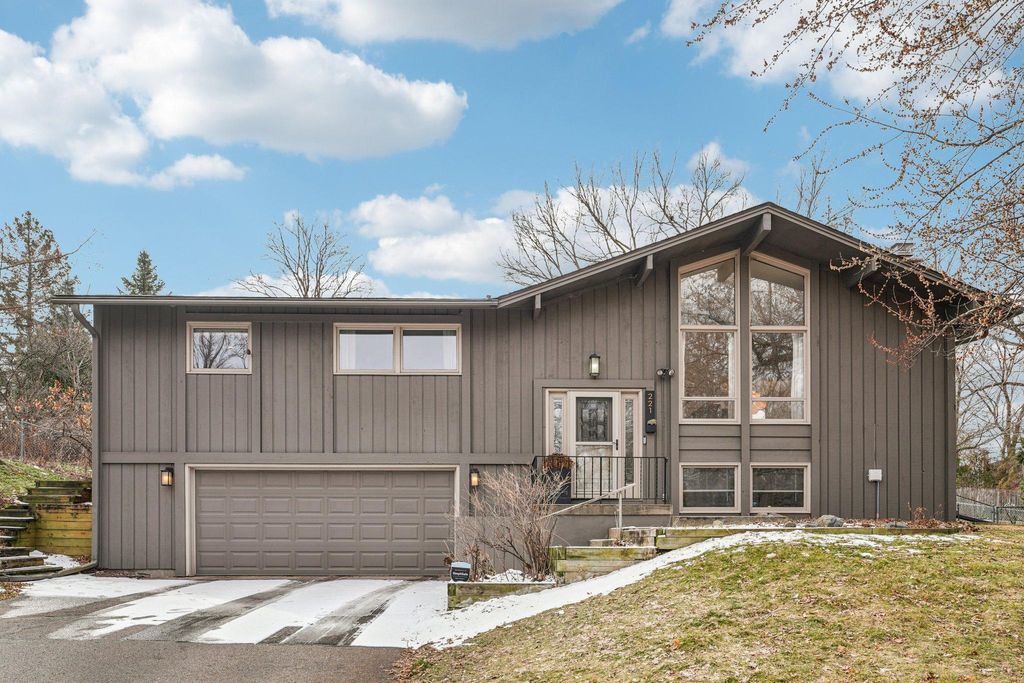Photo of 221 W 107th Street, Bloomington, MN 55420 (MLS # 7035793)