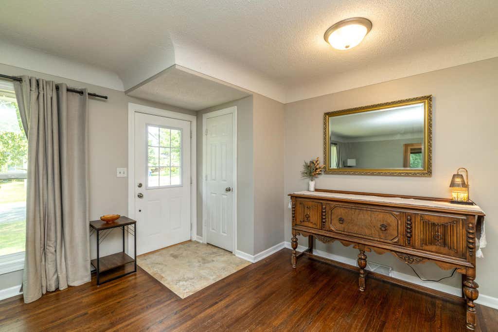 Photo of 2509 W 140th Street, Burnsville, MN 55337 (MLS # 7126218)