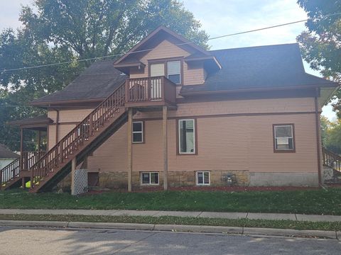 Photo of 532 Range Street, North Mankato, MN 56003 (MLS # 6806193)