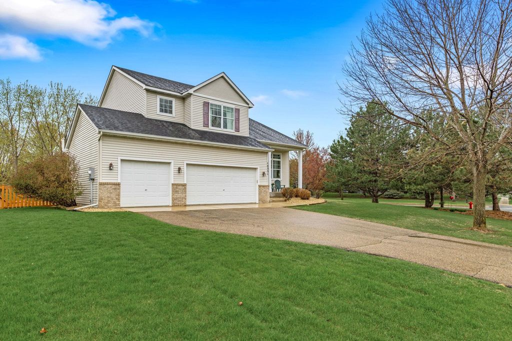 Photo of 14351 Bentley Way, Rosemount, MN 55068 (MLS # 6815608)
