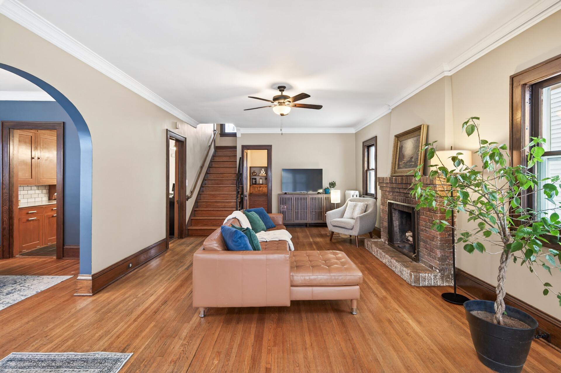 4003 Wentworth Avenue