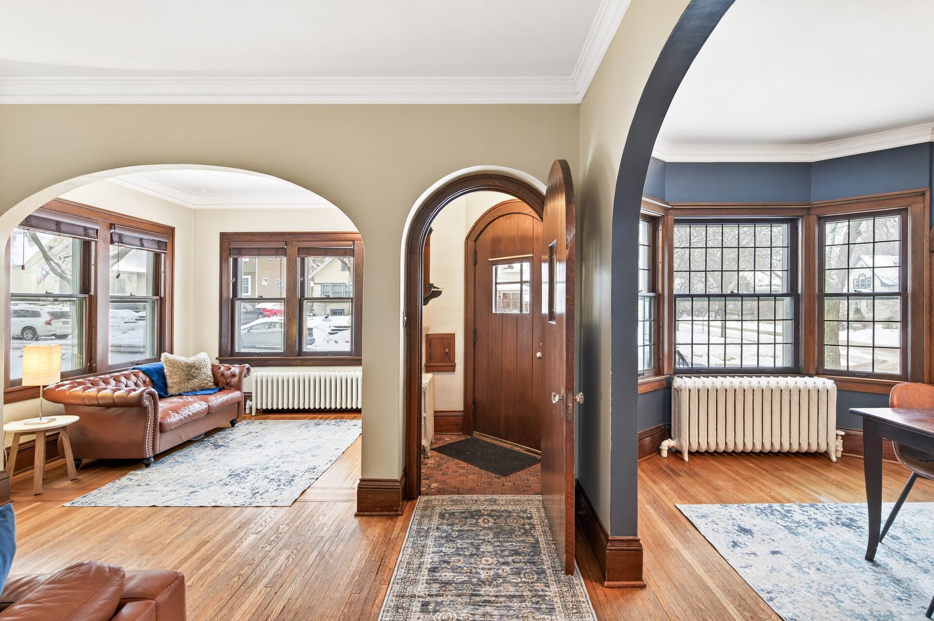 4003 Wentworth Avenue