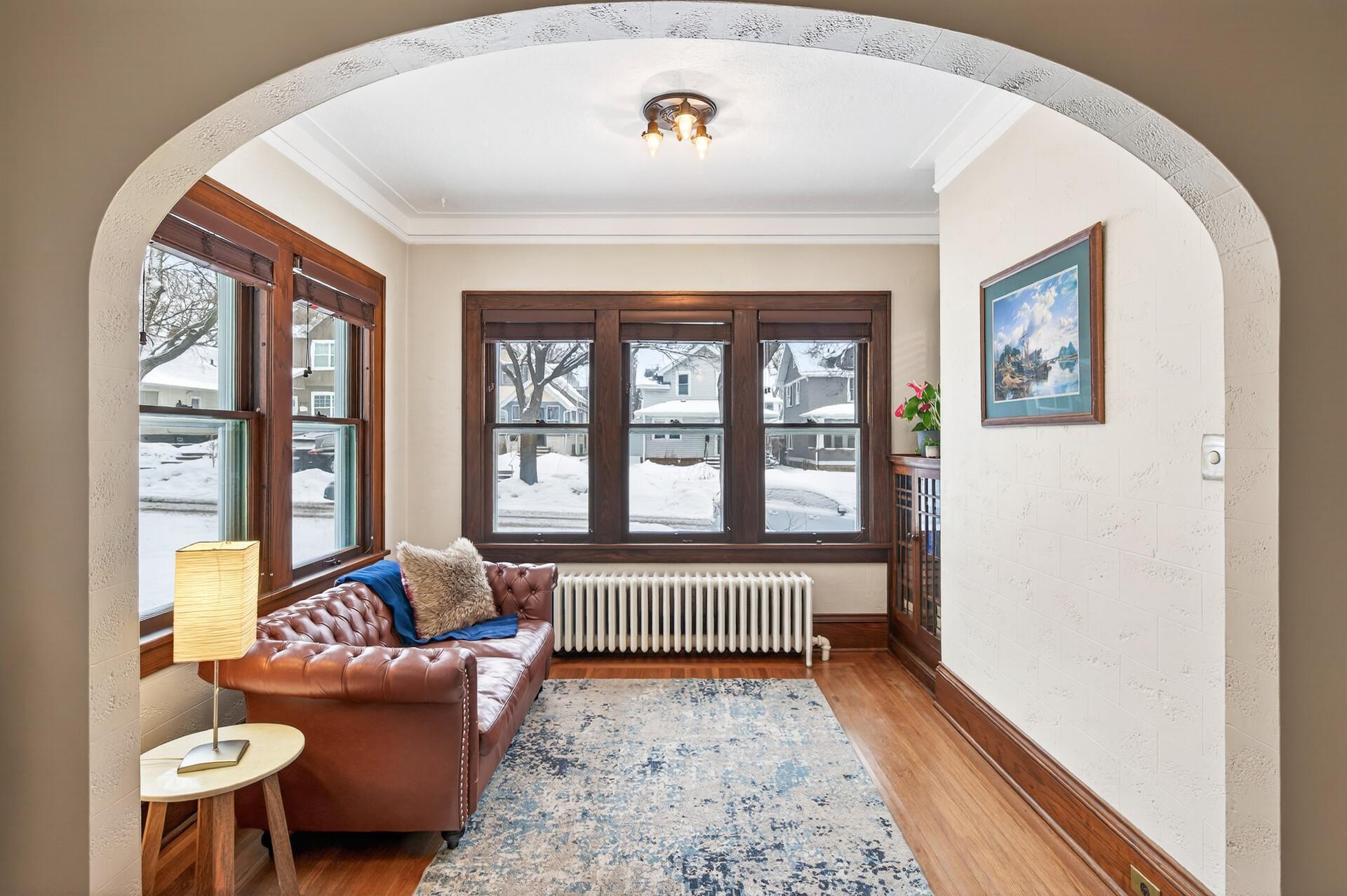 4003 Wentworth Avenue