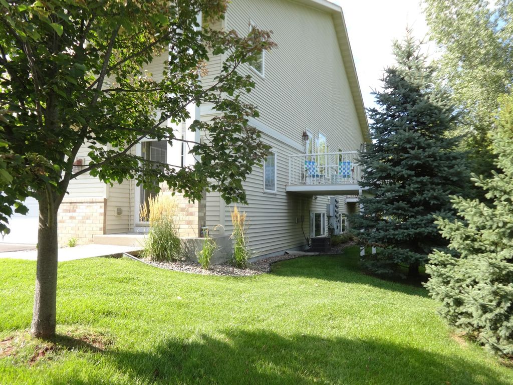 Photo of 4770 Underwood Lane N #E, Plymouth, MN 55442 (MLS # 7063230)