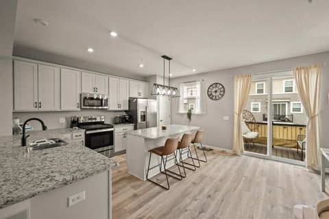 799 Roselyn Drive Victoria MN 55386