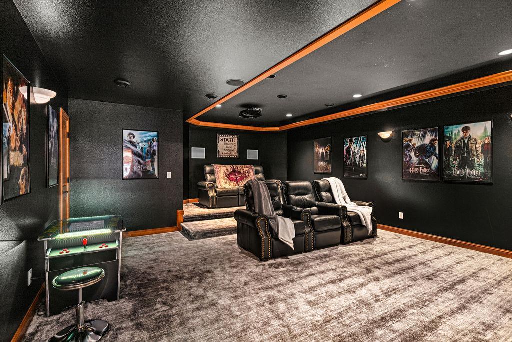 Duluth, Minnesota, 55811, United States, 6 Bedrooms Bedrooms, ,8 BathroomsBathrooms,Residential,Active,2013924