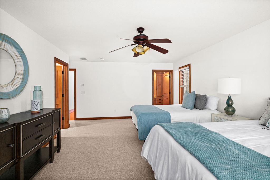 Duluth, Minnesota, 55811, United States, 6 Bedrooms Bedrooms, ,8 BathroomsBathrooms,Residential,Active,2013924