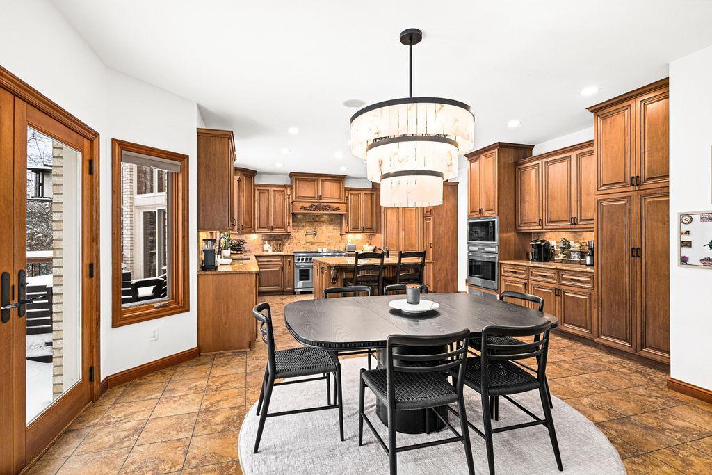 Duluth, Minnesota, 55811, United States, 6 Bedrooms Bedrooms, ,8 BathroomsBathrooms,Residential,Active,2013924