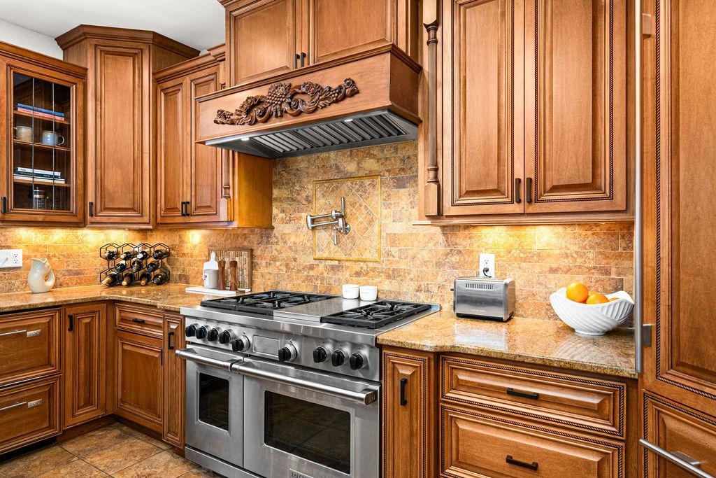 Duluth, Minnesota, 55811, United States, 6 Bedrooms Bedrooms, ,8 BathroomsBathrooms,Residential,Active,2013924