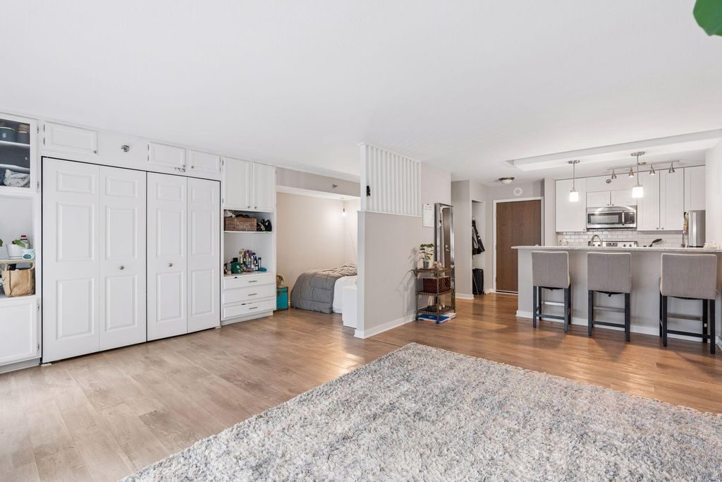 Photo of 433 S 7th Street #2211, Minneapolis, MN 55415 (MLS # 7041970)