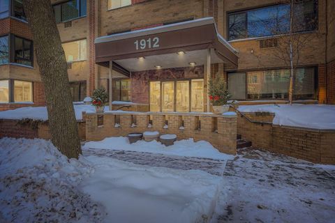 1912 Dupont Avenue S 407 Minneapolis MN 55403