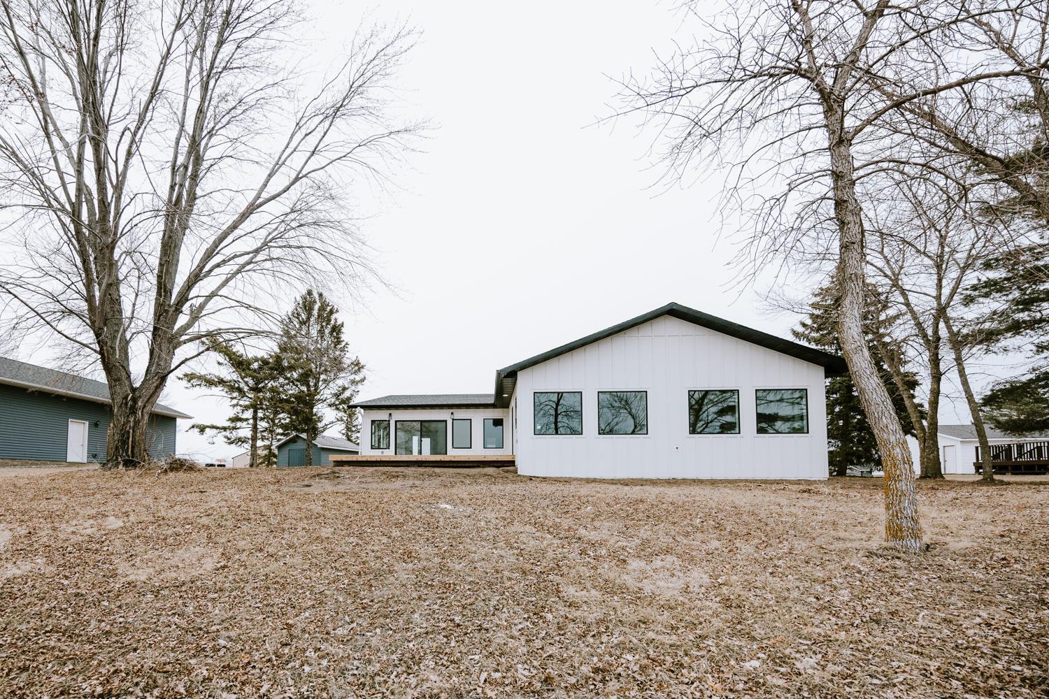123 River View Road