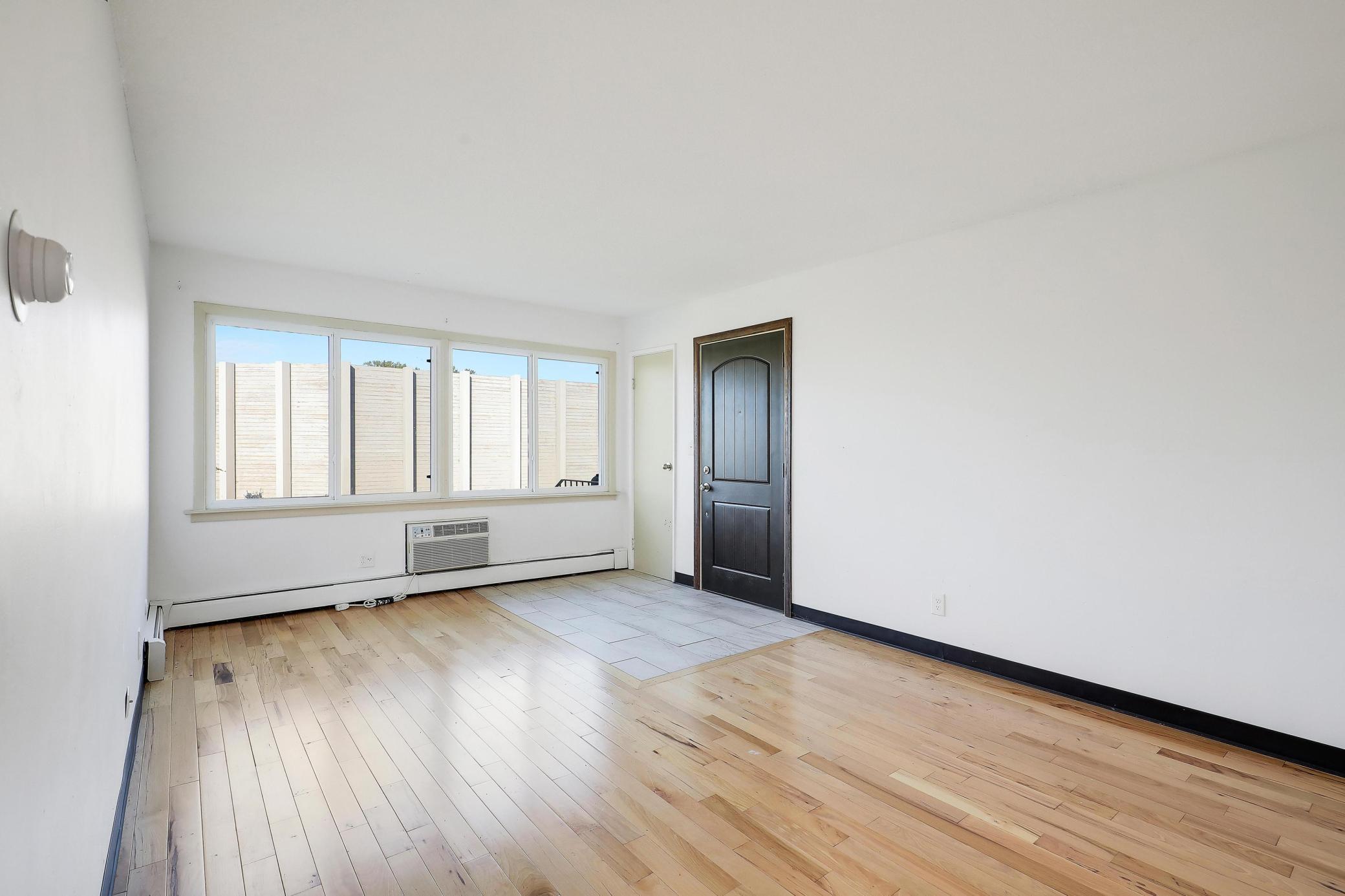 2072 Mississippi Street