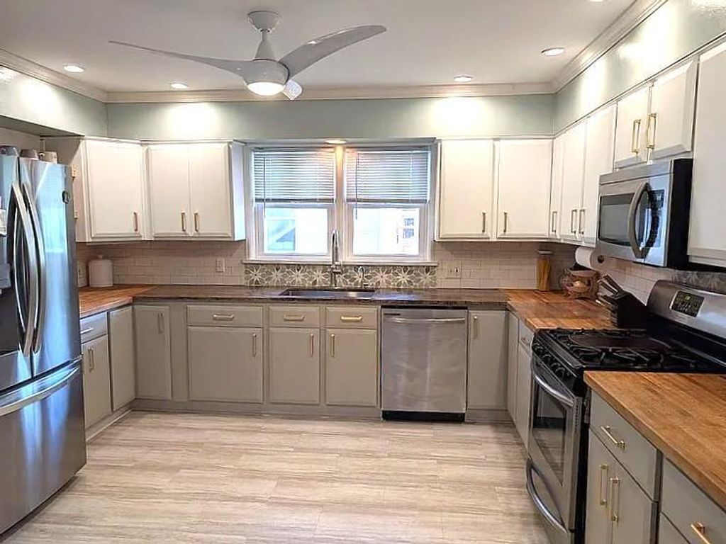 Photo of 602 S Oak Street, Lake City, MN 55041 (MLS # 6826266)