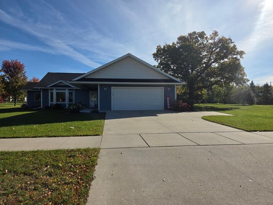 824 N POKEGAMA AVE, GRAND RAPIDS, MN 55744 - Image 2dea762473e06567f0fa3c216b16e092/3848457522