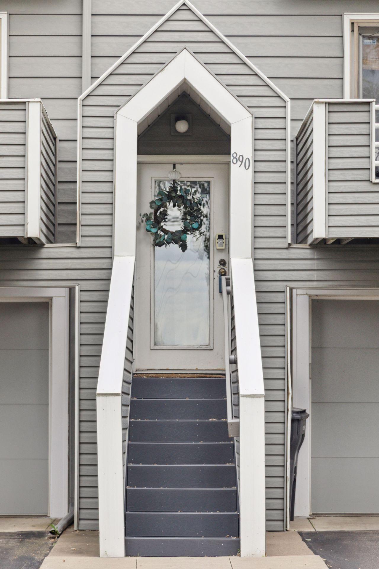 890 Hunt Place