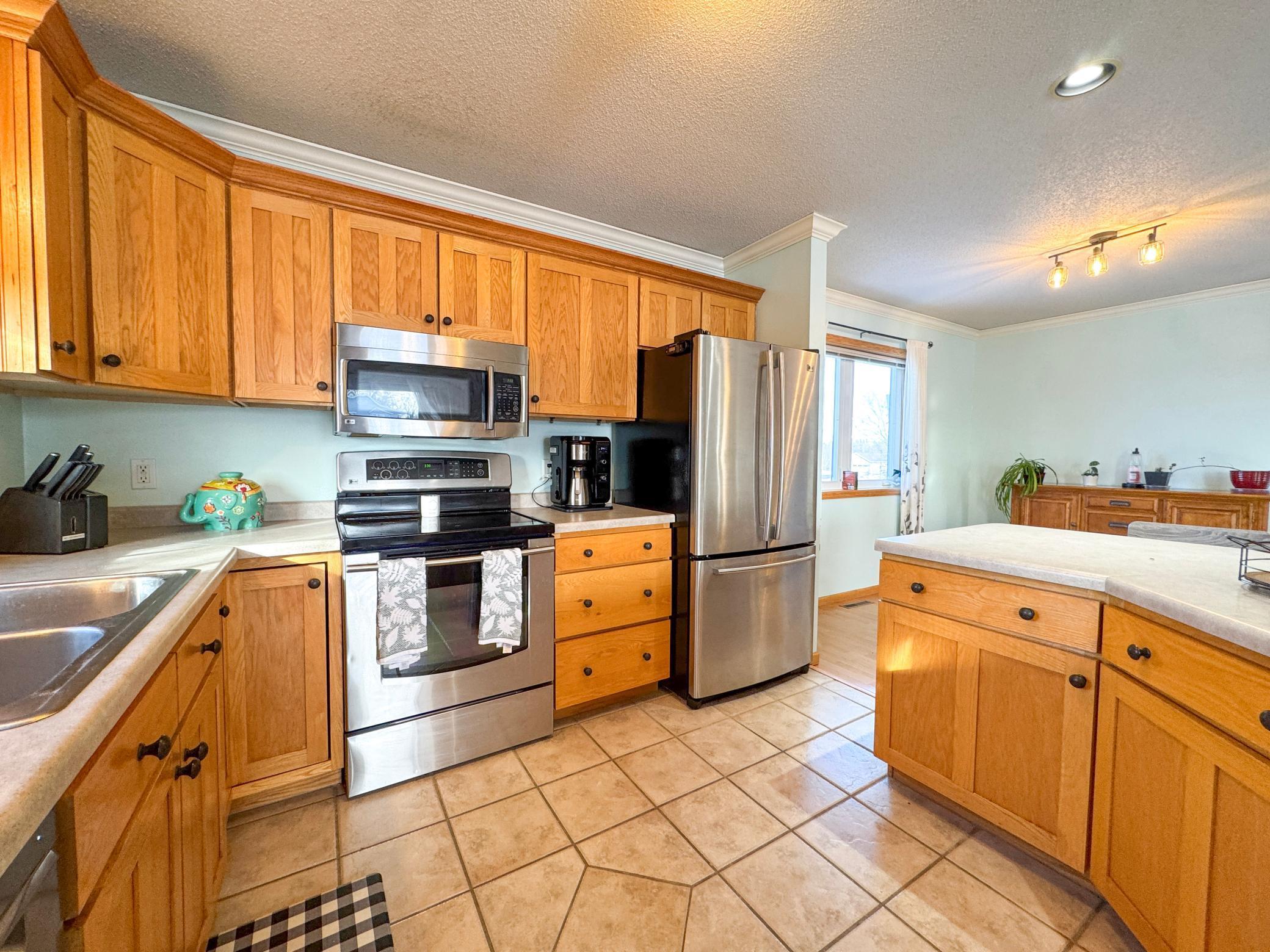 1124 Garnet Boulevard