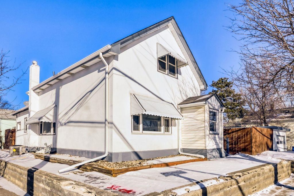Photo of 101 Granite Street, Saint Paul, MN 55117 (MLS # 6806398)