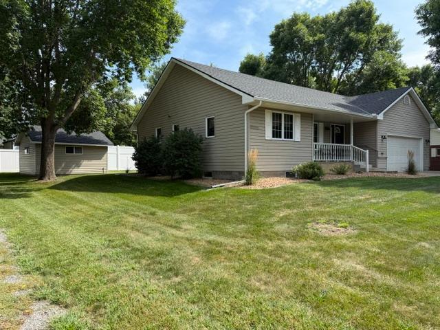 Photo of 714 E Crescent Lane, Litchfield, MN 55355 (MLS # 7142283)