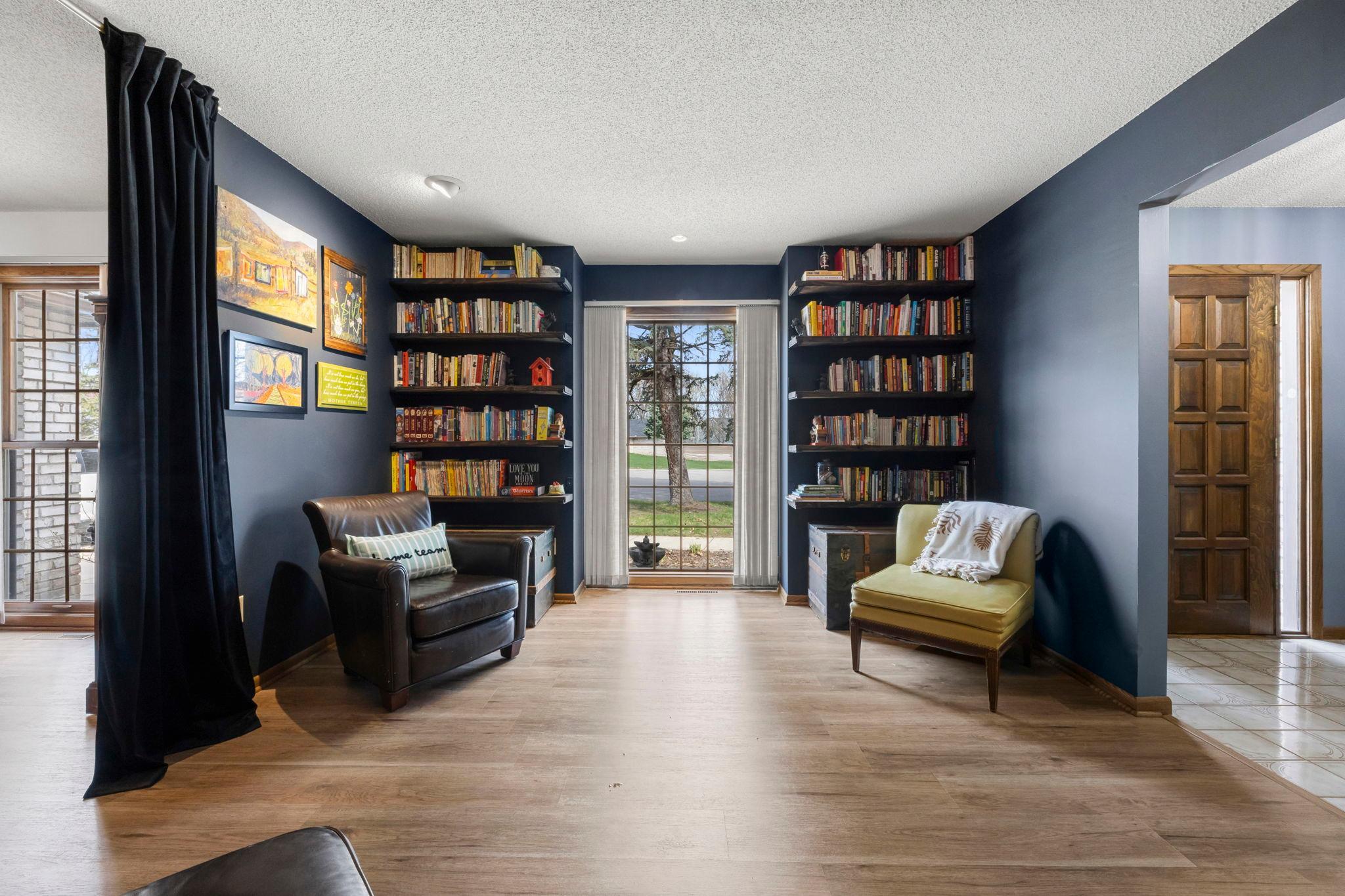 1700 Atwater Path