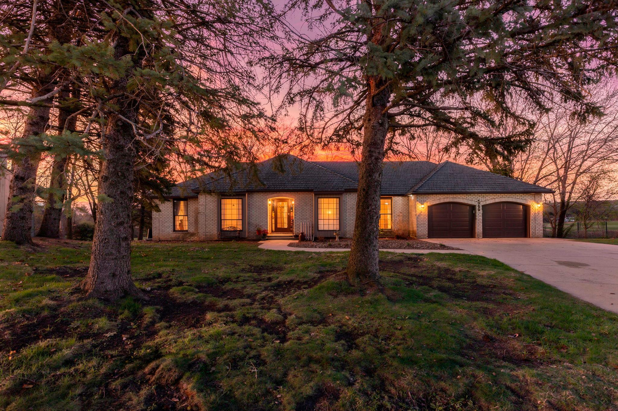 1700 Atwater Path