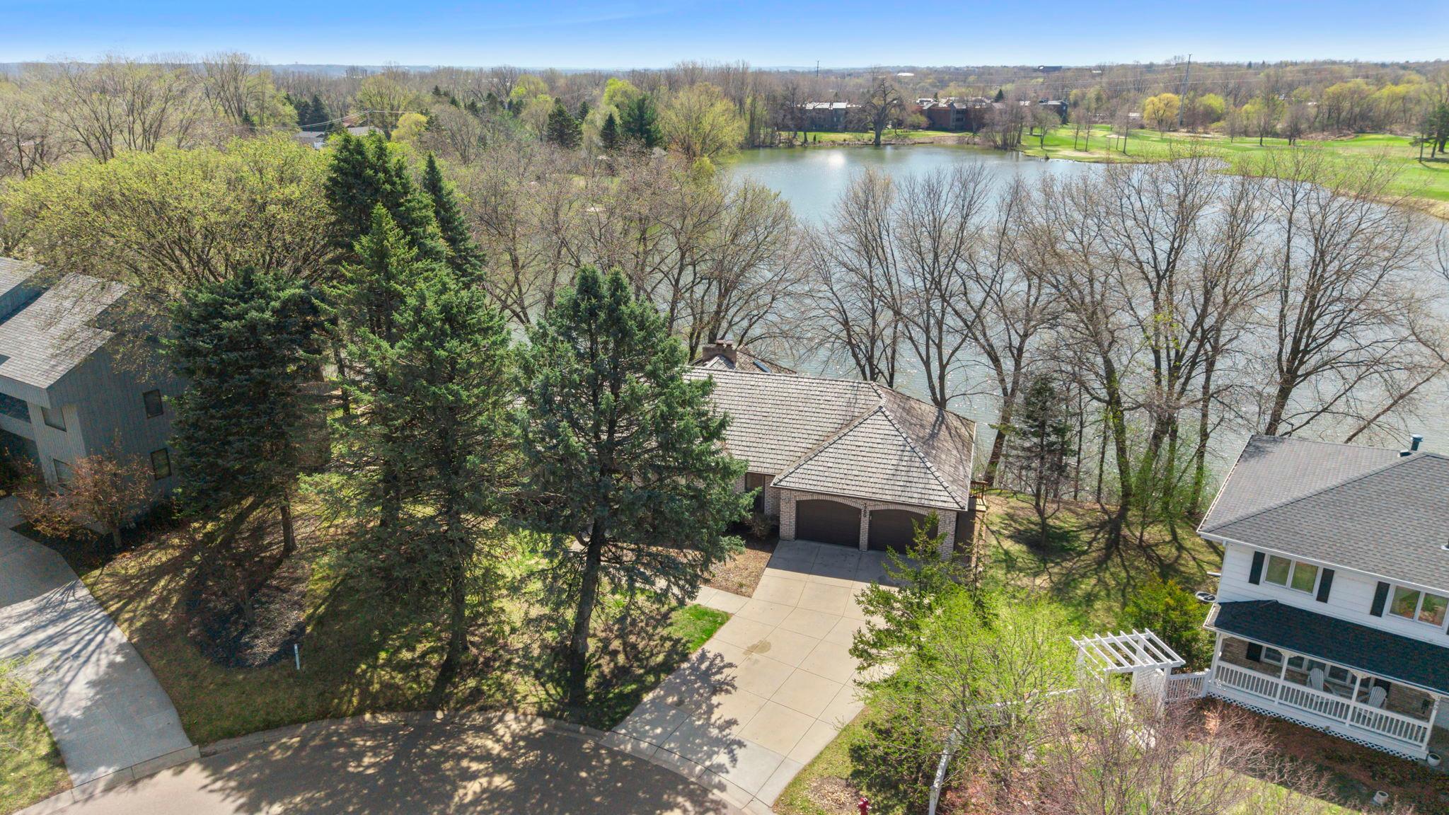 1700 Atwater Path