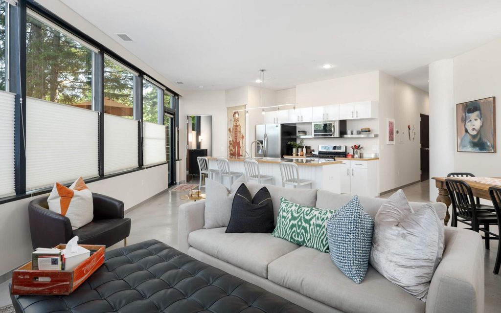 Photo of 5601 Smetana Drive #113, Minnetonka, MN 55343 (MLS # 6771456)