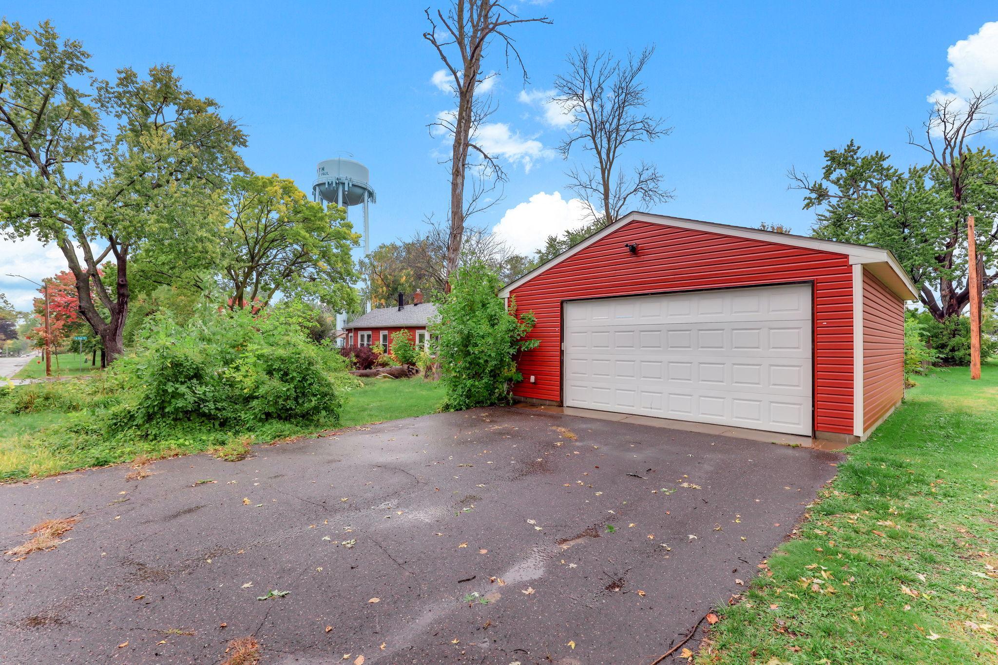2526 2nd Street N