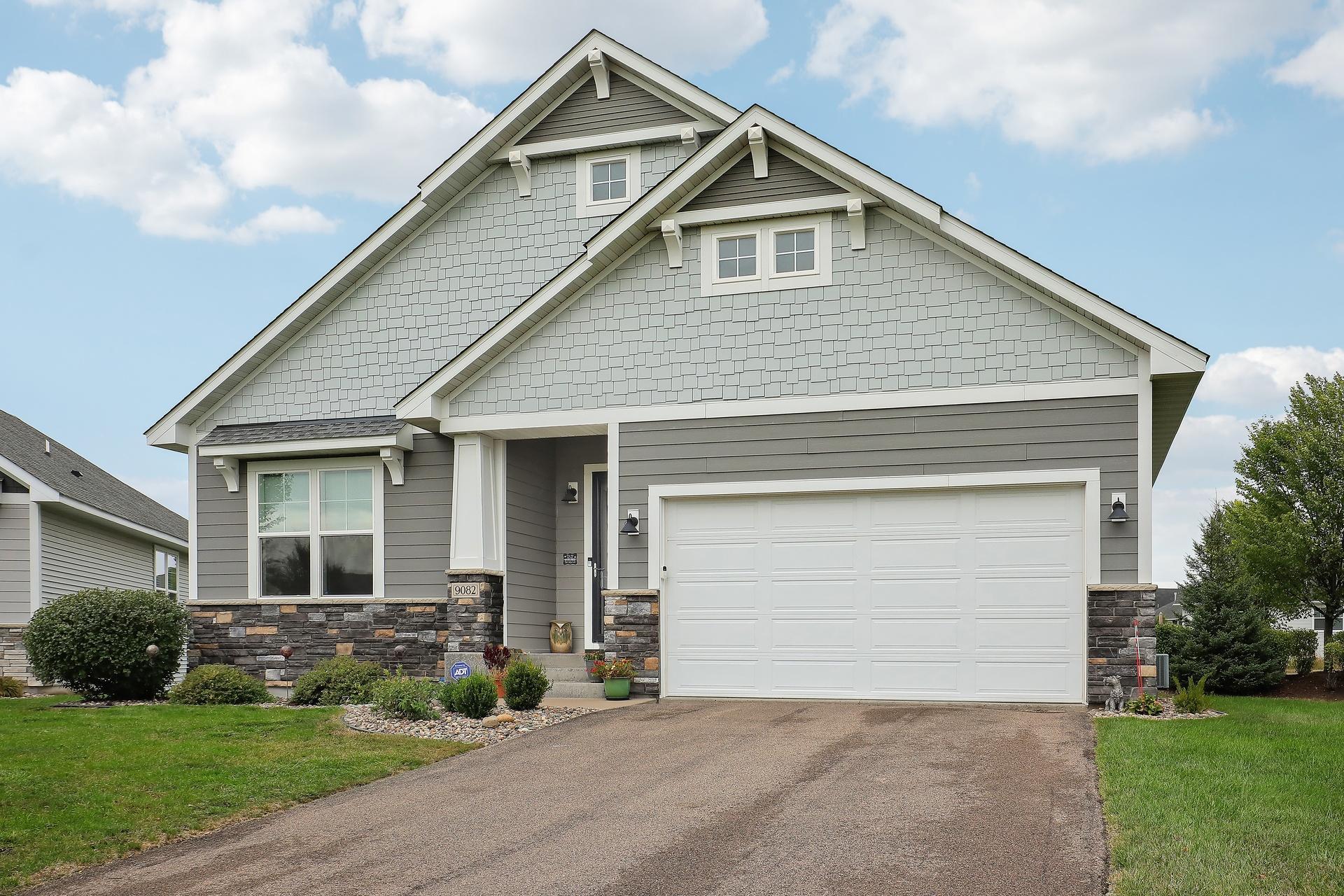 9082 Jade Circle N