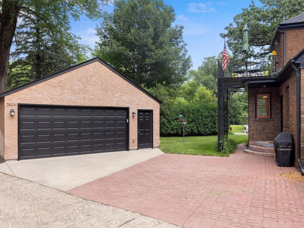 3636 Edmund Boulevard