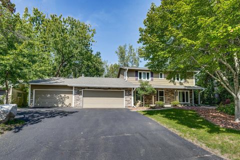 8709 Walton Oaks Drive Bloomington MN 55438