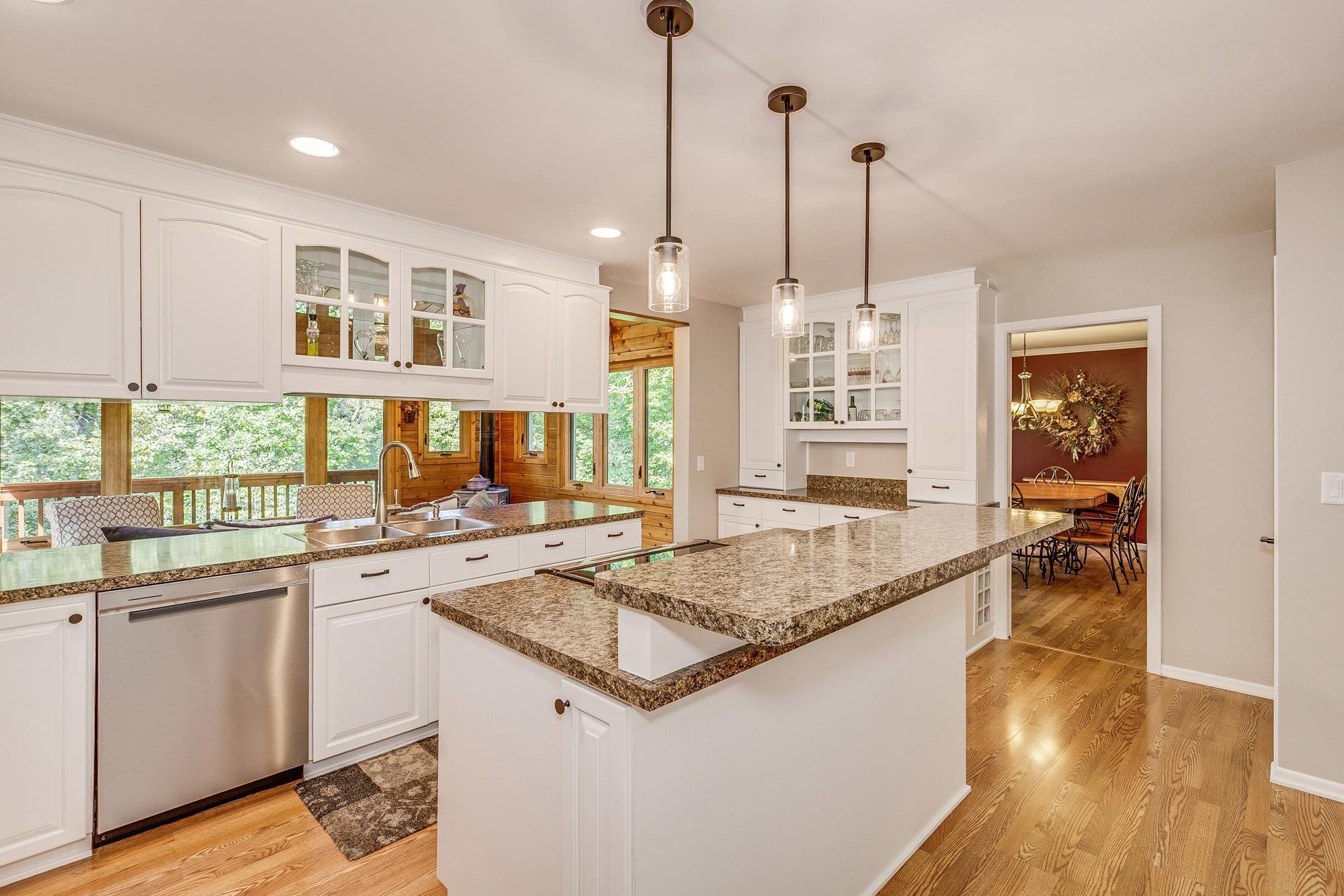 8709 Walton Oaks Drive