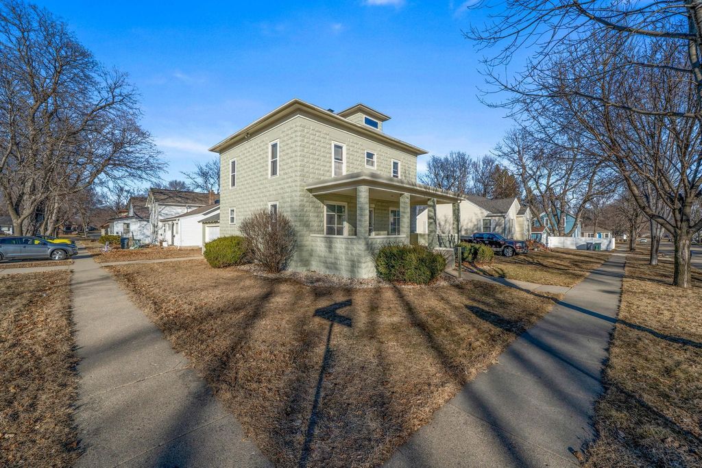 Photo of 201 E Adams Avenue, Luverne, MN 56156 (MLS # 7022585)