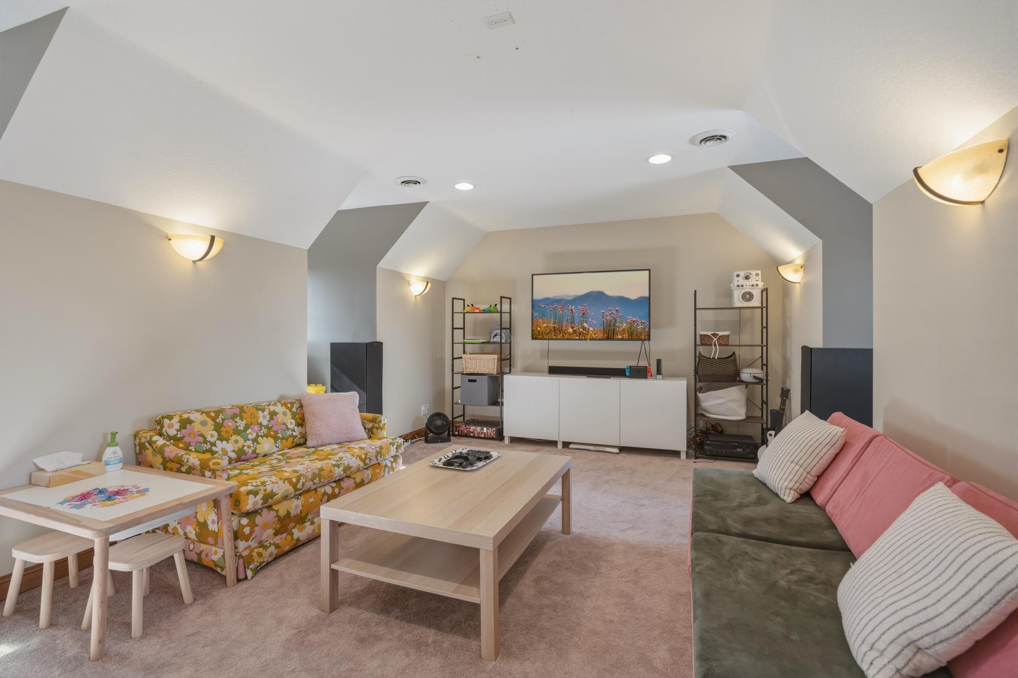 Shafer, Minnesota, 55074, United States, 4 Bedrooms Bedrooms, ,6 BathroomsBathrooms,Residential,Active,2031419