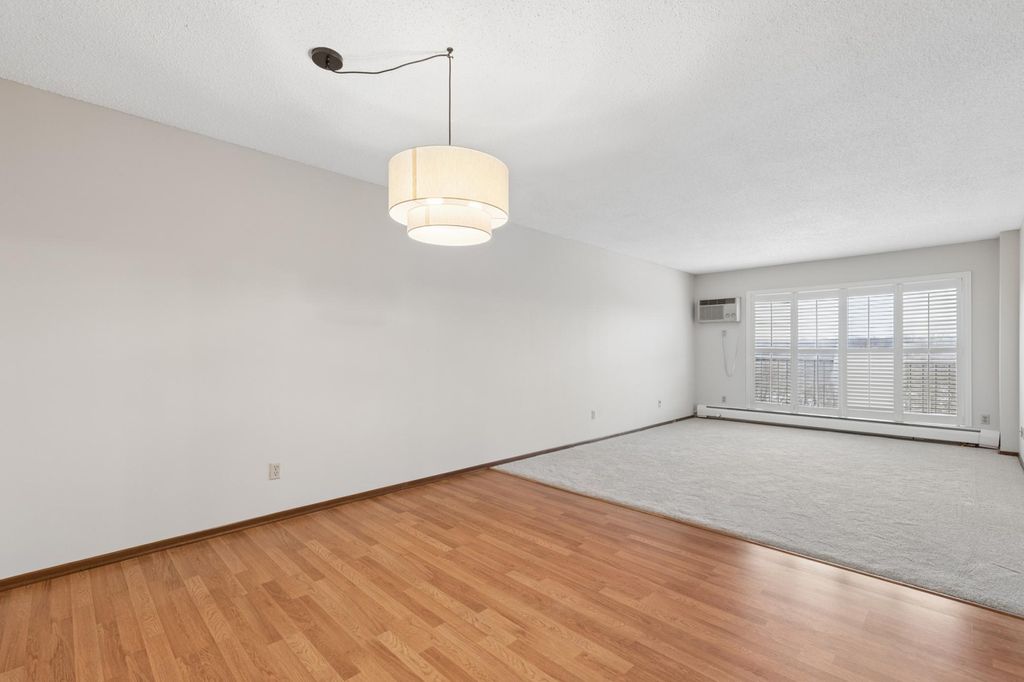 Photo of 1111 Elway Street #506, Saint Paul, MN 55116 (MLS # 7017666)
