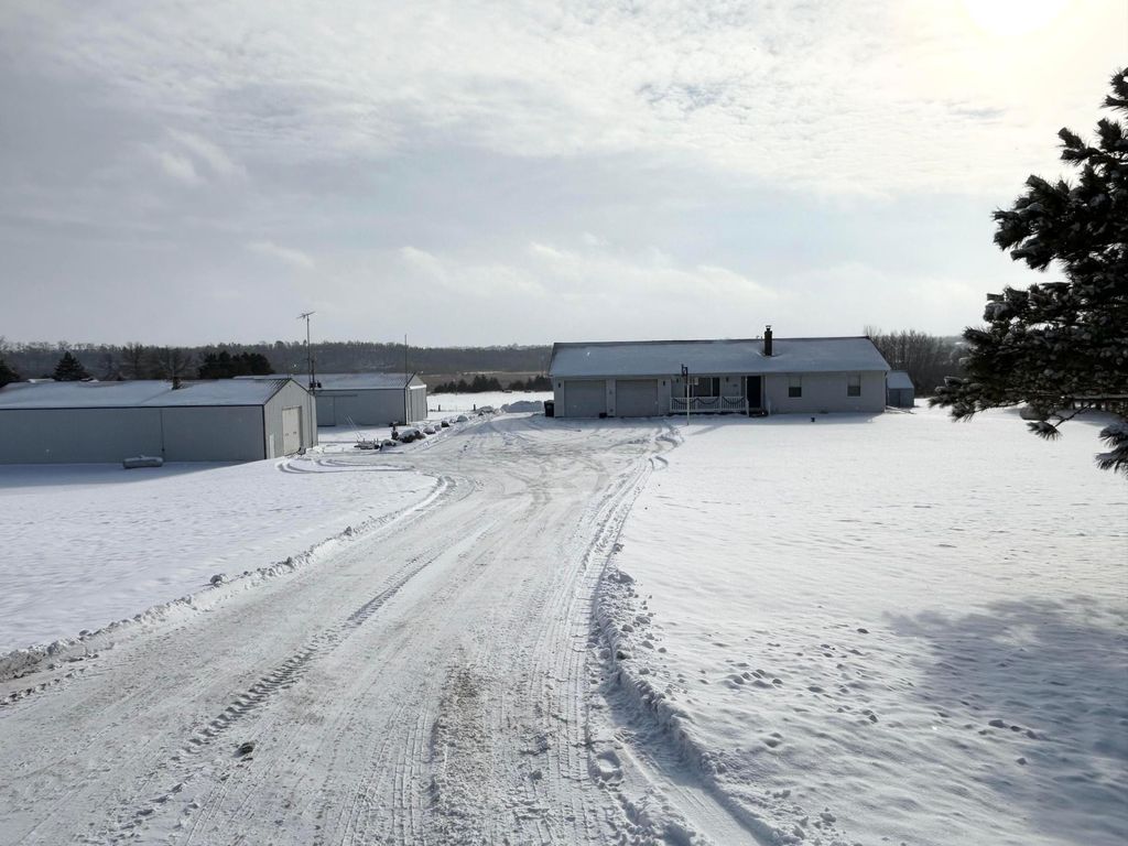 Photo of 6851 W 195th Street, Saint Lawrence Twp, MN 55352 (MLS # 6824622)