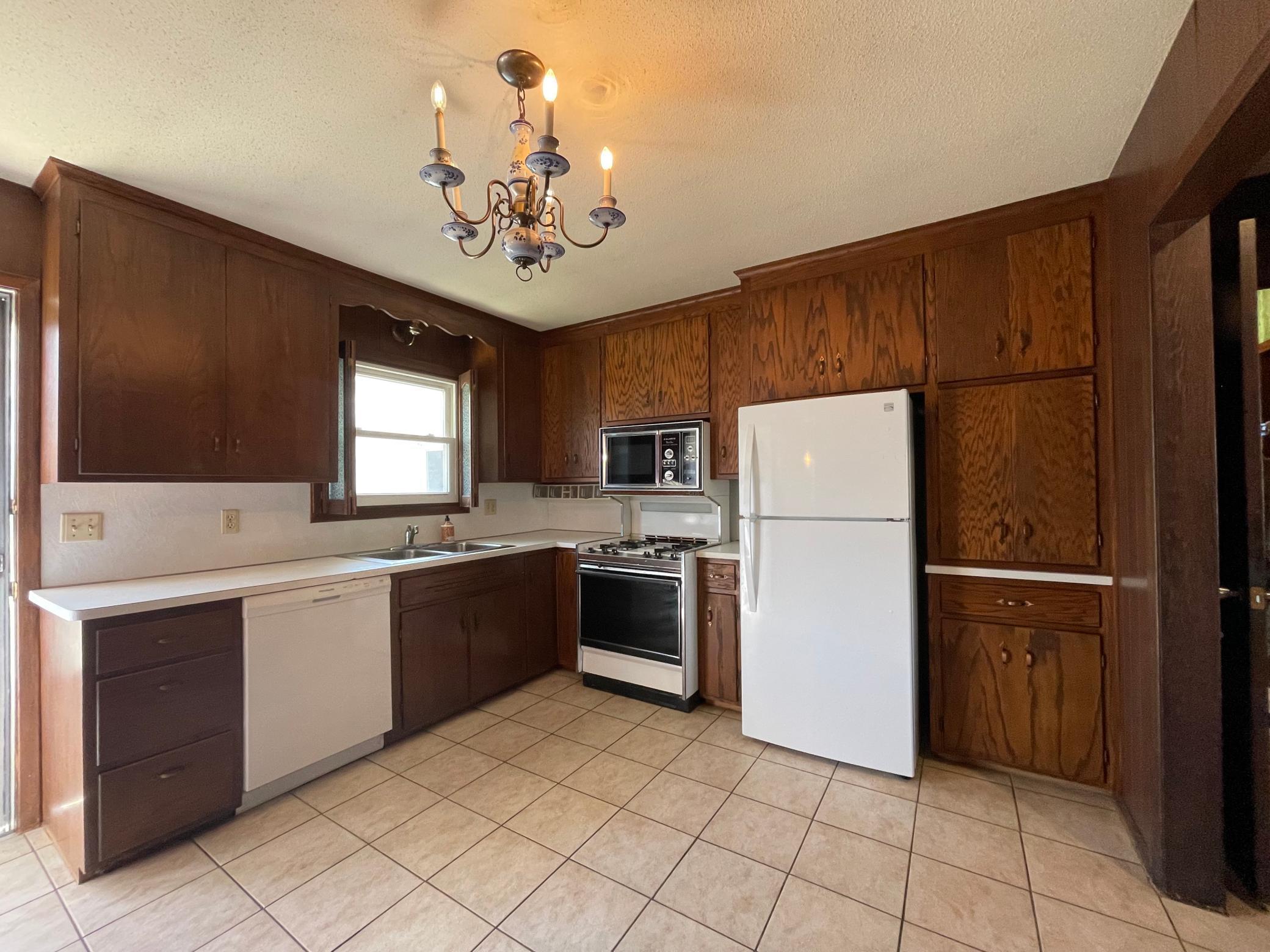 317 Madison Avenue N